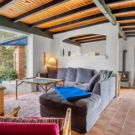 Beautiful In With House Sea View בית נופש