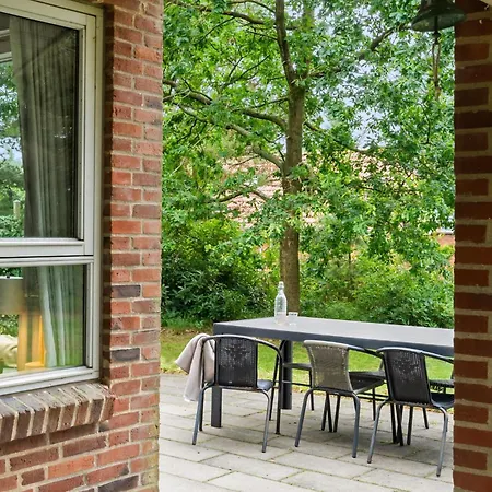 Beautiful In With House Sea View בית נופש Tarm